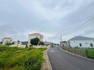 cần tiền bán nhanh lô đất 100m2 đường ô tô, giá rẻ 1 tỷ tại thị trấn quất lâm