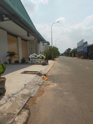 cần bán 746m2 100% tc đường d1b kdc ấp 1 vĩnh tân có nhà kho đang cho thuê 28tr/tháng giá bán 13 tỷ