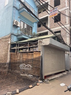 bán đất đẹp trung tâm trâu quỳ gia lâm, dt 50m2, mặt tiền 4.5m, đất vuông đẹp, sổ đỏ chính chủ