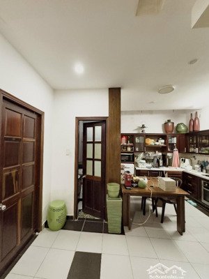 nhà 2 tầng cực đẹp,giá đầu tư, hxt thông, gần cv làng hoa gv. 120m2. chỉ13,2 tỷ. 8 x 15m ,13.2 tỷ