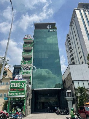 bán building góc 2 mặt tiền cách mạng tháng 8. dt 560m2(20x28m), 11 tầng tn 300tr/th. giá 115 tỷ tl