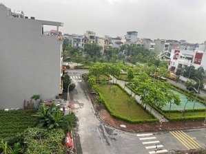 tđc giang biên nhà 5 tầng mới đẹp 50m2 chỉ 12,7 tỷ