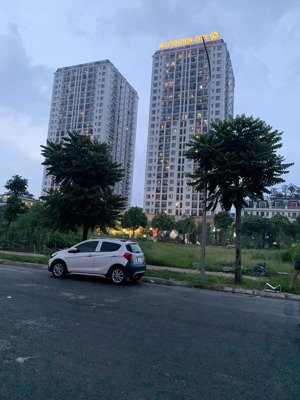 nhà mp nguyễn văn cừ 300m, mt 16,8 m vuông đẹp nở hậu không cầu chui, không lỗi phong thủy 118 tỷ