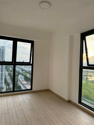 căn hộ có ban công 2 pn + 2 wc chỉ 2 tỷ 800 trung tâm quận 2. ký hđmb với 10%.
