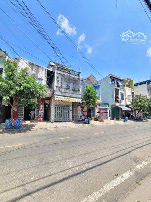 bán nhà kèm 6 phòng trọ thu nhập ổn định kdc vietsing thuận an