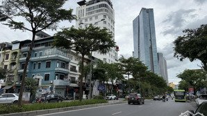 bán nhà mặt phố đào tấn, 36,8 tỷ, 52,9 m2, view đẹp, giá cực chất