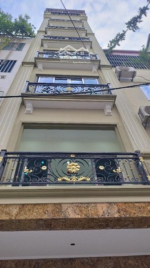 siêu phẩm toà nhà văn phòng phân lô vĩnh phúc, oto tránh vỉa hè rộng,thang máy,kinh doanh văn phòng