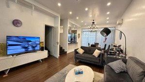 cho thuê nguyên căn venice vinhomes imperia cực đẹp 96 m2