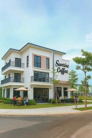 nhà cần bán cho con đi học ngay kcn vsip2, chỉ 720 ngân hàng hỗ trợ cho vay 75%