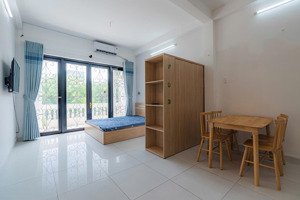 căn hộ siêu hot 40m2 ban công full nội thất ngay khu phố ẩm thực tiện di chuyển quận 1