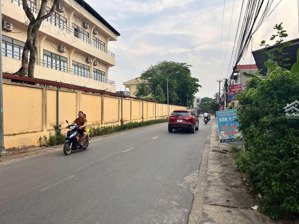bán nhà 2 tầng mặt đường hương sơn , cạnh trường cấp 3 chu văn an . ( khu gang thép )