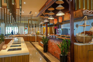 bán khách sạn lô góc 2 mặt tiền - trung tâm phố cổ hội an