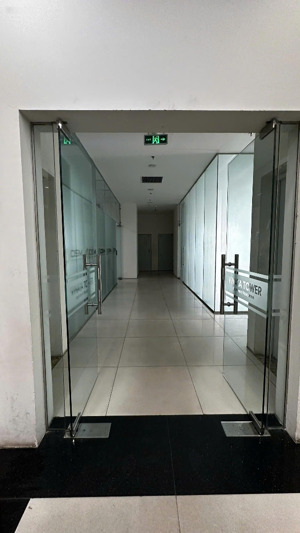 cho thuê mặt bằng căn góc 200m tầng 1 chân đế chung cư tại thanh xuân vị trí đắc địa