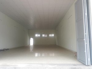 cho thuê nhà 161 nguyễn văn linh, ngang 8m, đoạn đẹp và thuận tiện giao thông
