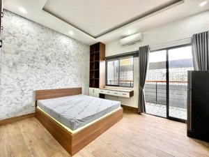 căn hộ 1pn tách bếp 30m2 ngay trên nguyễn gia trí gần đại học hutech quận bình thạnh