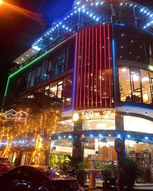 cho thuê mbkd phố lạc long quân,diện tích 250m2,mặt tiền 11m,giá thuê 35tr/tháng mọi mô hình