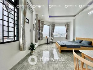 penthouse siêu rộng full nội thất view kính cực sang trọng có ban công ngay ngã tư 4 xã - bình tân