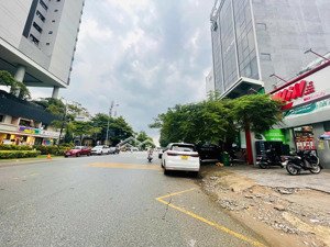 lô đất mt sầm uất nhất đường tạ hiện, thạnh mỹ lợi, q2, đang cho vinmart thuê, 144m2 ngang 8m