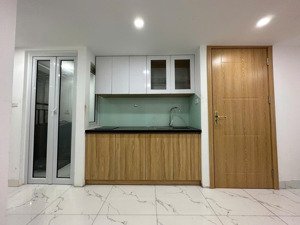 mình cần cho thuê phòng 1n1k ở ngọc hà - ba đình - 35m2 chỉ 5 triệu full đồ máy giặt riêng ở ngay