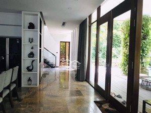 chính chủ cần bán căn biệt thự tại xanhvila- thạch thất.