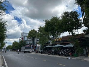 cho thuê - sang quán ngay ngã tư lê lợi nguyễn trãi