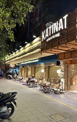 cho thuê nhà mặt phố nguyễn thái học, mặt tiền12m rộngnhất phố,diện tích:110m2,vị trí đẹp vỉa rộng