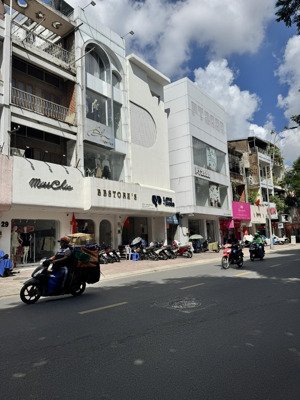 hàng hiếm phố thời trang - mt lê văn sỹ phú nhuận. dtsd : 201,4m2 chỉ 30 tỉ