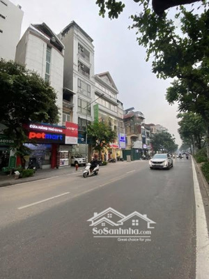 cần bán gấp nhà mặt phố kim mã giá 25 tỷ, dt 62mx6 tầng, đầu tư hợp lí