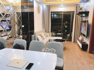 chính chủ cho thuê căn hộ 2pn - 70m2 chung cư green stars - full nội thất giá 12tr 