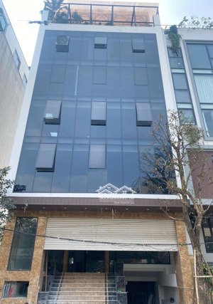 cho thuê nhà mặt phố trần vỹ - cầu giấy. dt 75m2, 7 tầng 1 hầm, thang máy, điều hòa. mới 100%
