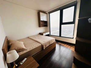 chính chủ chuyển nhượng căn góc view vin siêu đẹp tại hoàng huy grand tower. lh: 