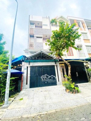 nhà mặt tiền đường số 3 tầng, full nội thất khu tái định cư him lam q7