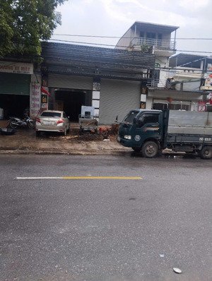 cần bán nhà mặt đường quốc lộ 2 phú cường, sóc sơn, giá 100tr/m2. liên hệ: 