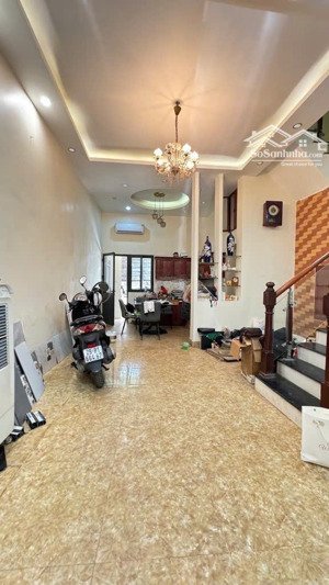 nhà 4 tầng nguyễn tri phương gần phố, gần lăng bác 10 tỷ có thương lượng