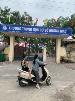 chính chủ e ra hàng f0 nóng hổi 1 hoa hậu chân dài 3 thoáng tại địa chỉ: kim thiều
