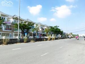 Cần bán nhà phố 1 trong 6 lô đặc biệt mặt tiền Liên Phường khu Tháp mười Merita KĐ, Q9 140m2, 27 tỷ