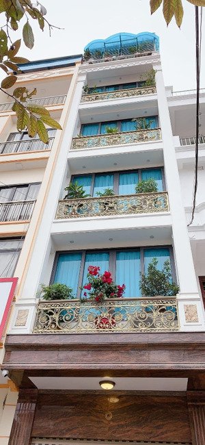 chính chủ bán toà nhà mặt phố giáp bát-trương định.54m2-6 tầng thang máy xây mới-kinh doanh tốt