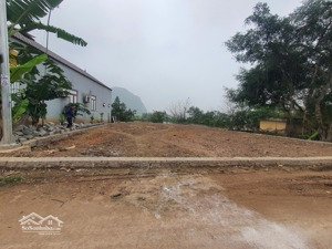 chính chủ 3 lô đất trục chính an phú mỹ đức hn nhỉnh 2tỷ sổ sẵn cọc là công chứng ngay bao thuế phí