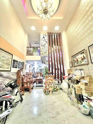 nhà 5 tầng kiên cố, ngay văn cao, đs 1, hẻm 8m xe ô tô tải ngủ trong nhà, 4m x 18m nở hậu, ở ngay