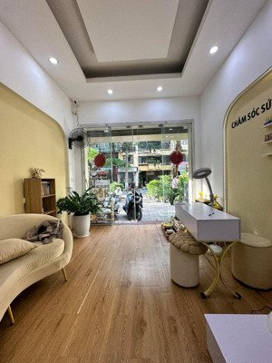 siêu phẩm ba đình - ngõ to hơn phố - 4 ô tô tránh - vỉa hè rộng - kinh doanh bất chấp - sẵn ô