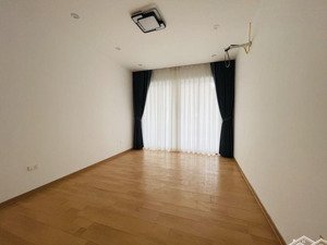 bán nhà mặt phố tân mai, vị trí đẹp, mặt tiền vip, diện tích rộng, giá đầu tư.