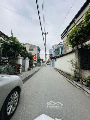 bán đất tổ 19 thị trấn đông anh dt 65m2. mt 5m đường thông oto tránh