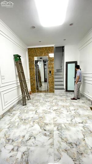 42M2*5 TẦNG THANG MÁY MỚI TINH_TRƯƠNG ĐỊNH_GẦN BÁCH KINH XÂY_8.9 TỶ.