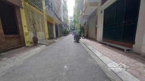 bán nhà ngay khu văn cao - hoàng hoa thám. dt 105m2. mt 8m. xây 5 tầng. ô tô tránh nhau