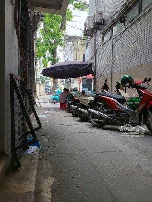 bán nhà phố đốc ngữ, 10m ra mặt phố,4 tầng chắc chắn 10tr/ tháng cho thuê 35m2 giá chỉ 7,5 tỷ