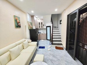 đẹp-lô góc-sát mặt phố-ô tô đỗ cửa-mặt tiền rộng-ngõ thông-full nội thất-kinh doanh-cho thuê giữ t