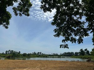 chính chủ cần bán nhanh lô đất đẹp ven hồ điều hòa lớn nhất hòa lạc - liền kề trục chính & khu cnc