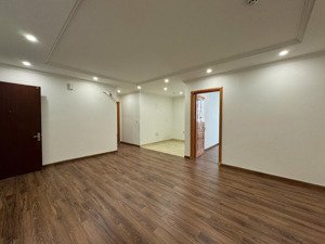 bán căn hộ euro window 2pn2vs 77m2 nội thất cơ bản, tầng cao, sẵn sổ giá 3tỷ8 bao phí