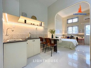 thuê căn hộ 1 phòng ngủ ban công cao cấp rộng full nội thất, quận bình thạnh