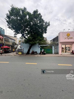 góc 2mt lê văn sỹ quận phú nhuận - dt 10 x 35m - nở hậu 16m - công nhận 450m2 - giá 90 tỷ